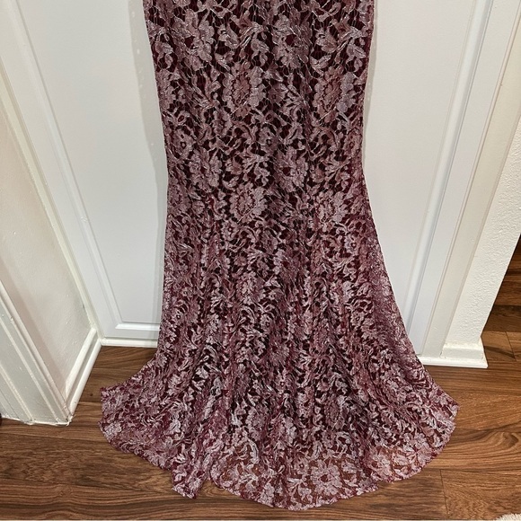 Jovani Metallic Lace V-Neck Elbow-Sleeve Gown size 10 - Picture 4 of 8